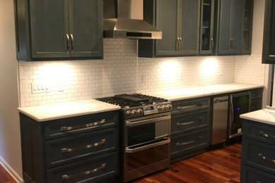 Example of a kitchen design in Charlotte