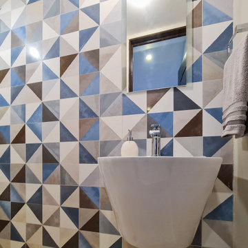 Triangulo Azul Restroom Remodel