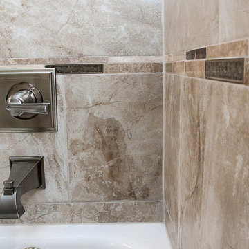 Sundown - Guest Bathroom