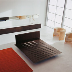 SOTTILETTO Platform Bed - Platform Beds