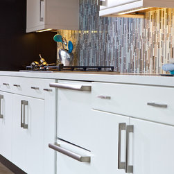 Atlas Housewares - Thin Square Pull - Cabinet And Drawer Handle Pulls