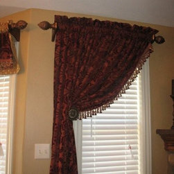Tuscan Living Room Design - Curtains