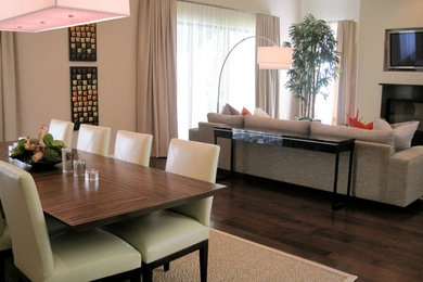 Dining room - contemporary dining room idea in Los Angeles