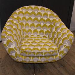 Restauration d' un fauteuil coque ann&eacute;e  70 - Armchairs And Accent Chairs