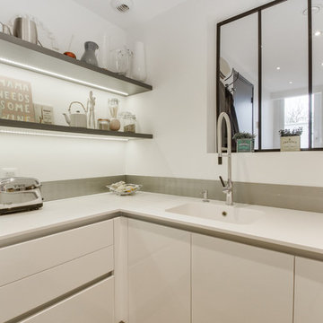 Inspiration scandinave pour une cuisine blanche et bois
