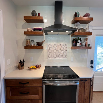 St. Matthews Ave - Craftsman Kitchen