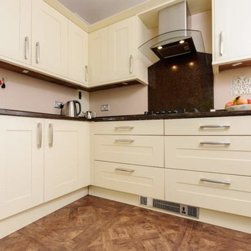 Broad Oak shaker painted