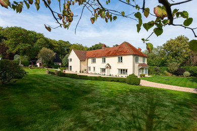 Country garden in Oxfordshire.