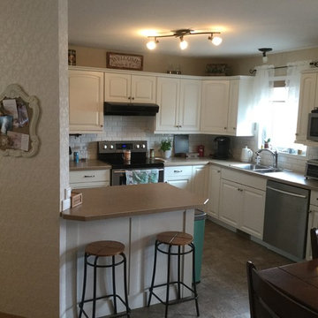 Kitchen Cabinet Refinish and Glazing