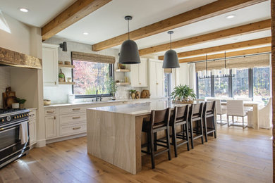 Kitchen - kitchen idea in Other