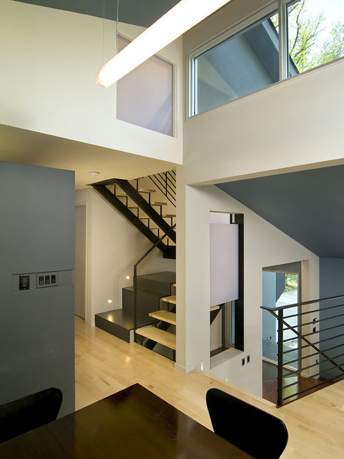 Split-level Stairs | Houzz