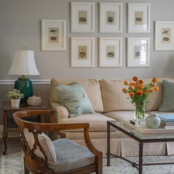 Savin Hill Residence: Living Room