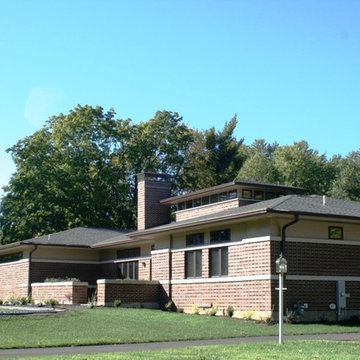 New Modern Home in Des Peres