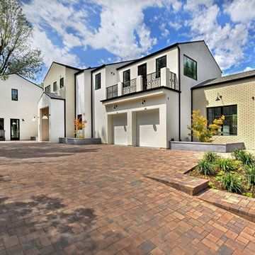 FARMHOUSE IN ENCINO