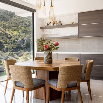 Lake House Contemporary