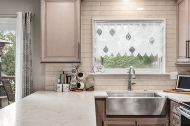 Example of a kitchen design in St Louis