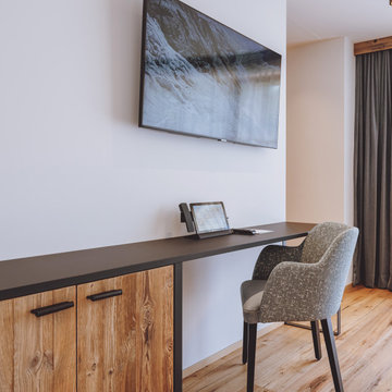 Minimaro leather handles in hotels