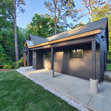 Lake Life Bungalow