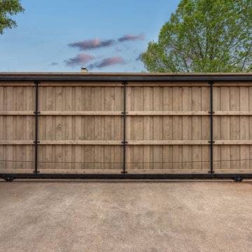 Custom Cedar Fence & Gate Installation