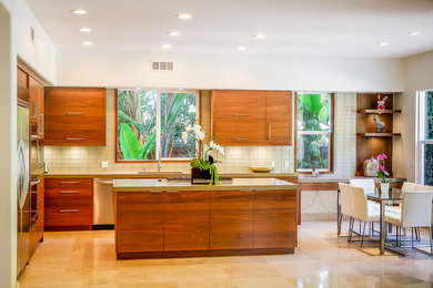 Elegant kitchen photo in San Diego