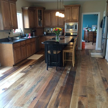LaGrange, KY Residence Antique Oak Classic Mix Flooring