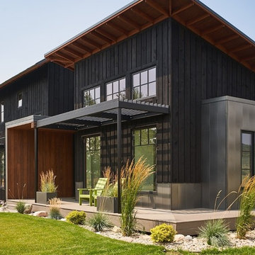 Modern Farmhouse in Black