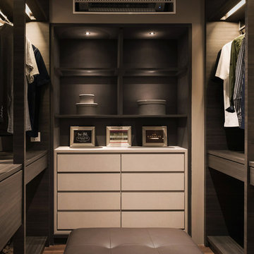 Walk-In-Wardrobe