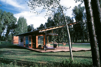 Minimalist exterior home photo in Austin