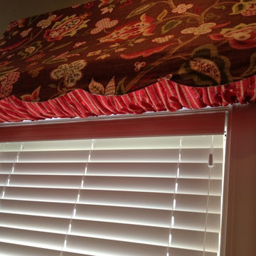 Contrast Lining on Custom Awning Valance