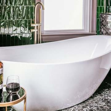 En Suite Primary Bath
