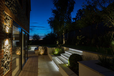 Inspiration for a contemporary home design in Buckinghamshire.