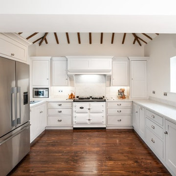Bespoke Classic Shaker Kitchen in Matching Tye