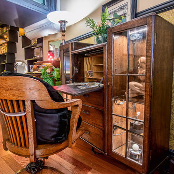 Hollywood Director's loft in iconic Art Deco building