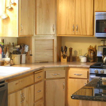 Compact country kitchen