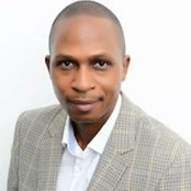Oludare Ogunlanas foto
