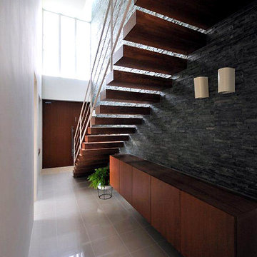 Sh house