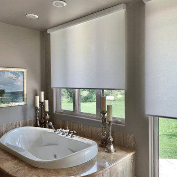 Roller shades-screen, light filtering, room darkening