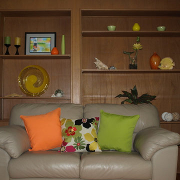 Design of book case using art and tropical accessories