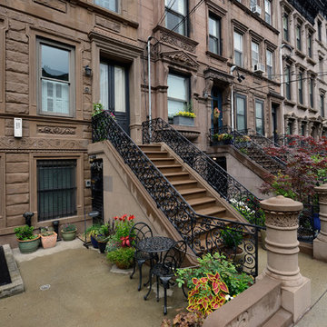 930 Hudson