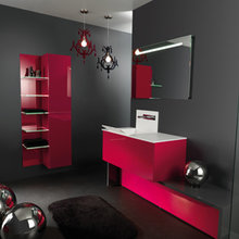 tom bathroom