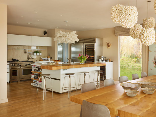 Contemporary Kitchen by Hobsons Choice