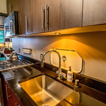 Hollywood Director's loft in iconic Art Deco building