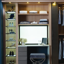 vanity/closet