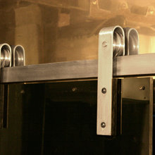 BARN DOOR HARDWARE
