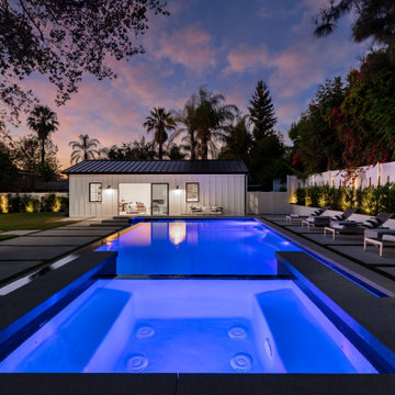 Tampa Ave, Tarzana
