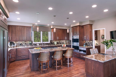 Kitchen - transitional kitchen idea in Denver
