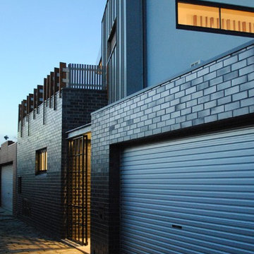 Laneway house