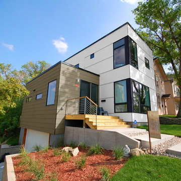 B-Line Medium 002 | front facade
