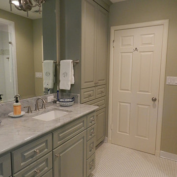 Piney Point Master, and Hall bath, Walk-in Closet