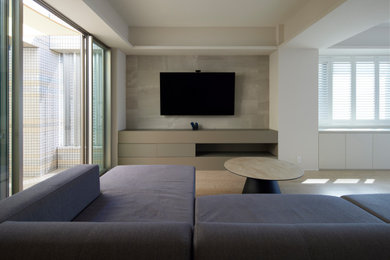 Inspiration for a contemporary living room in Tokyo.